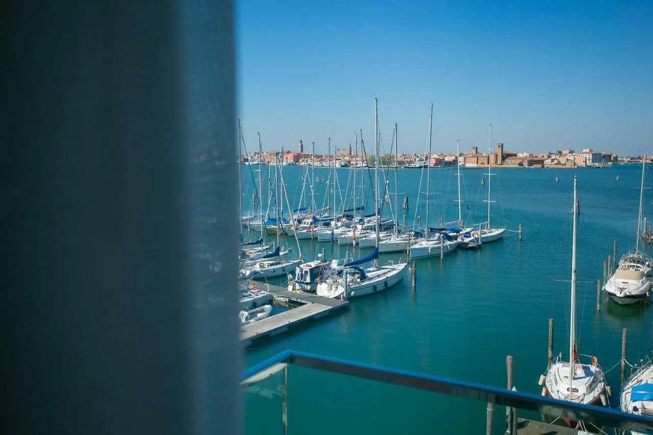 Mosella Suite Hotel Sottomarina 3*,  Italia